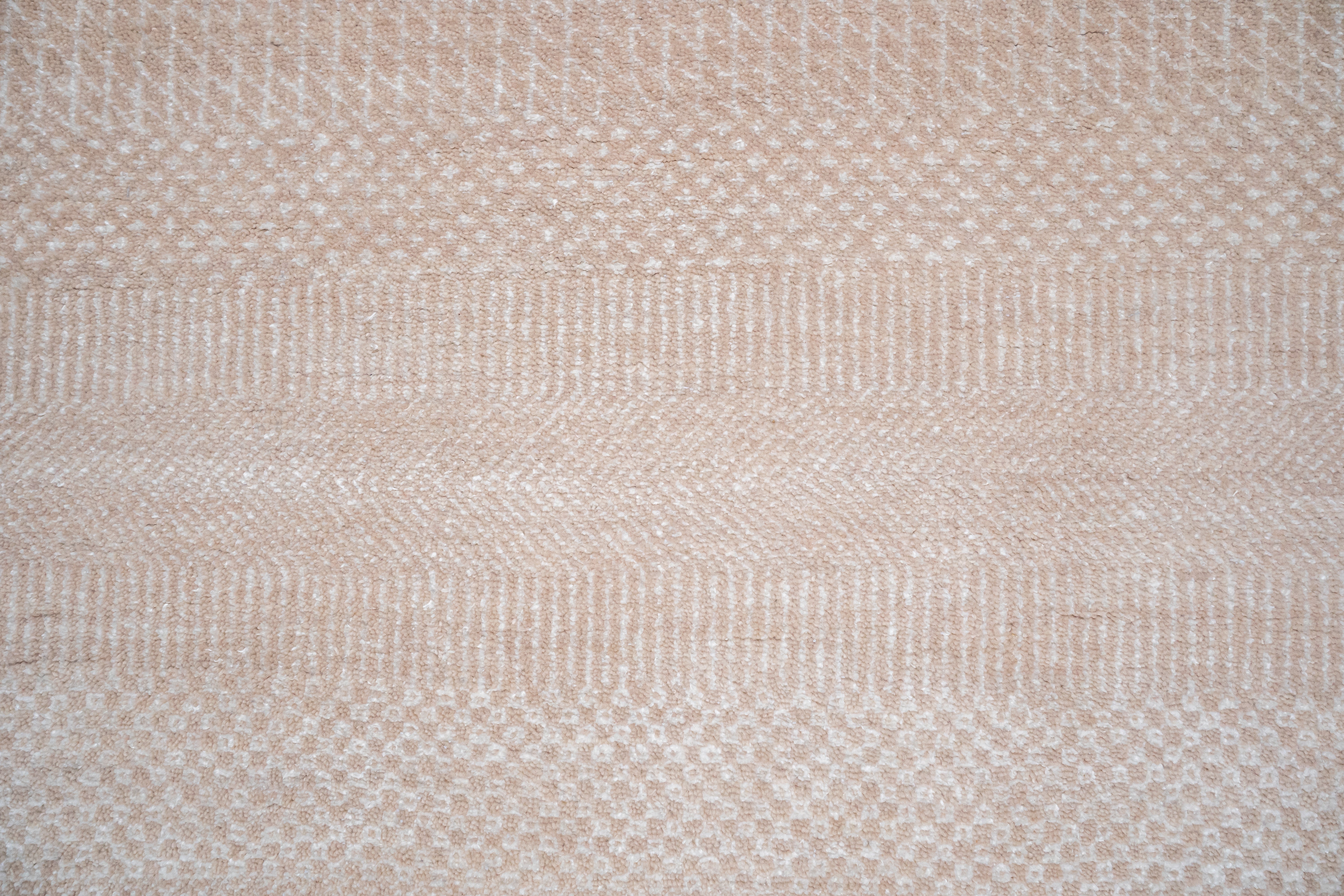 Handknotted Carpet DIA- 87 MCN,  Dark Vanilla & Platinum